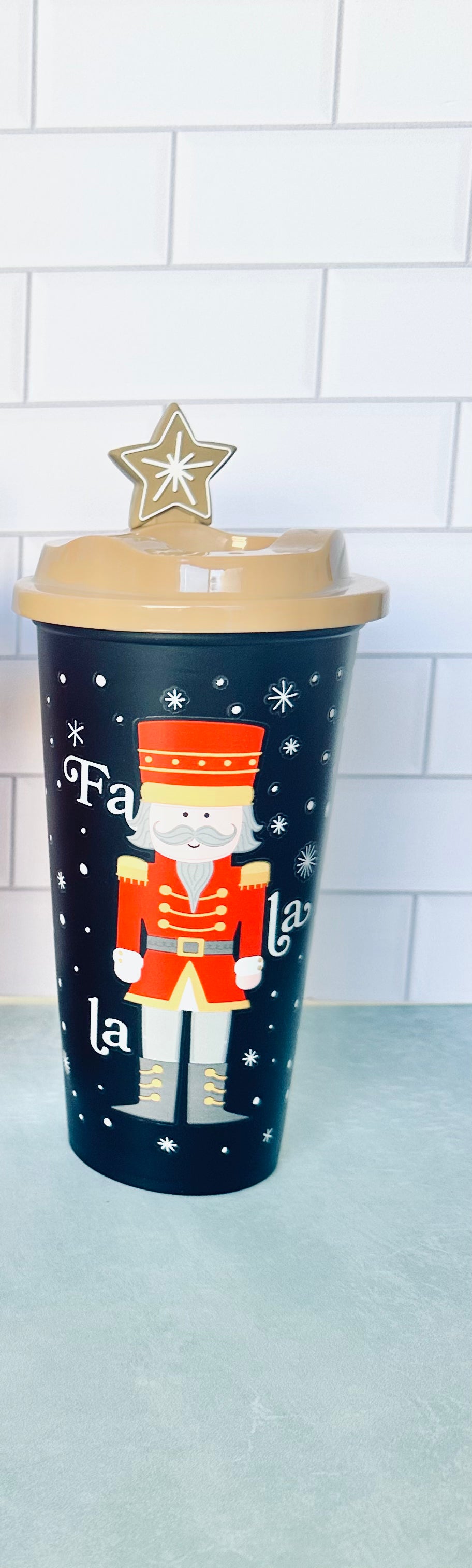 Cafetero Cafetero Navideño 20 oz